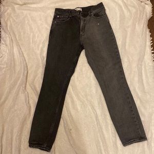 Black skinny jeans (check pic for size)